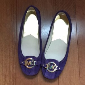 Barely worn Michael Kors shoes